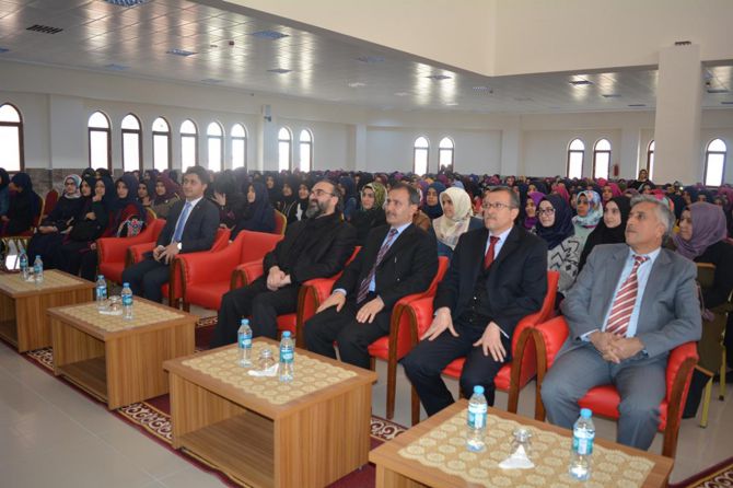 senai-demirci-batman’da-‘namaz’-konulu-konferans-verdi-003.jpg