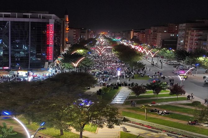 Batman halkı on binler halinde Aksa Tufanını selamladı galerisi resim 19