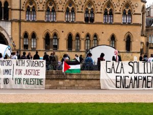 Oxford Üniversitesi akademisyenleri, üniversitenin imkanlarının Gazze'deki öğrencilere açılmasını istedi