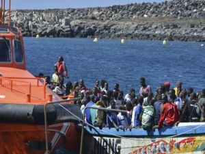 İspanya'da düzensiz göçmen alarmı