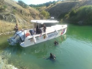 Malatya'da serinlemek için baraj gölüne giren bir kişi boğuldu