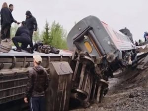 Rusya'daki tren kazasında 3 kişi öldü