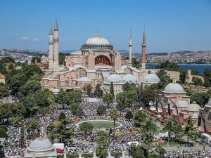 Diyanet İşleri Başkanı Erbaş'tan Ayasofya Camii paylaşımı