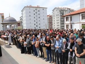 Tedavi için Türkiye'ye getirilen 34 Filistinli hasta şehadete kavuştu