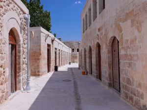 Mardin’de 400 yıllık çarşı tarihi dokusuna kavuştu