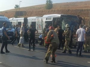 İstanbul Valiliği, metrobüs kazasında bir kişinin hayatını kaybettiğini açıkladı