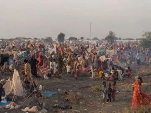 Güney Sudan'da yerinden edilmiş 800 bin kişi açlıkla karşı karşıya