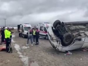 Nevşehir-Aksaray yolunda kaza: 18 yaralı