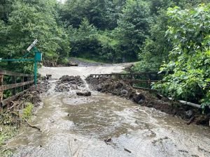 Rize’de yağışlar nedeniyle 18 kişi tahliye edildi