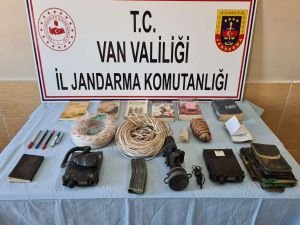 Van’da PKK operasyonunda telsiz ve mühimmat ele geçirildi