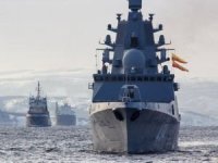 Rus askeri gemileri Küba'ya gidiyor