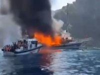 Gezi teknesinde yangın: Denize atlayan 110 kişi kurtarıldı