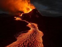 İzlanda'da Reykjanes Yarımadası'nda yanardağ patlaması