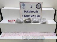 Balıkesir'de 2 kilo 700 gram uyuşturucu madde ele geçirildi