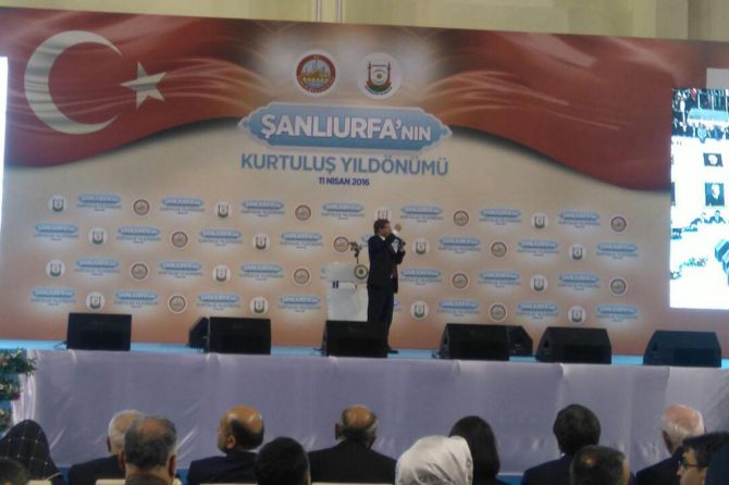 basbakan-ahmet-davutoglu-sanliurfada--001.jpg