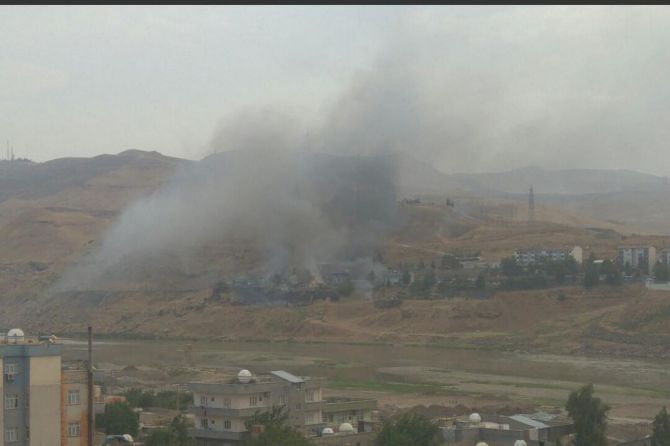 cizre’de-polise-bombali-saldiri!.jpg