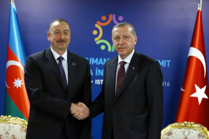 cumhurbaskani-erdogan,-aliyev-ile-gorustu-001.jpg