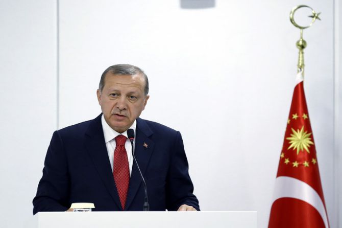 cumhurbaskani-erdogan-uganda’ya-gitti.jpg