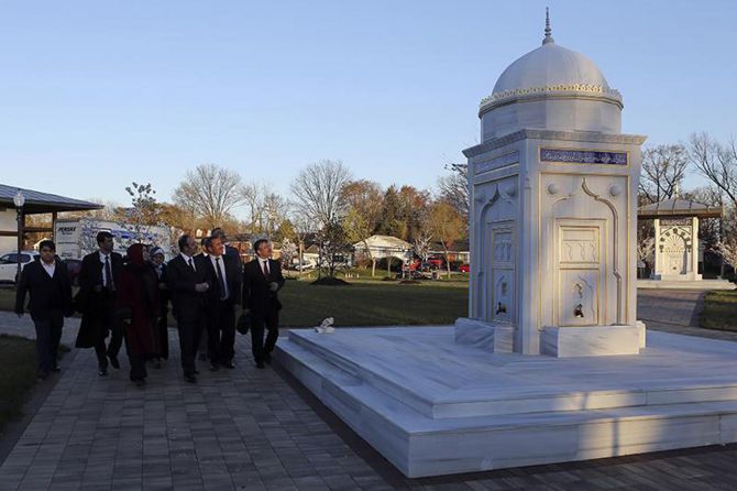 dib-baskani-gormez,-amerika-diyanet-merkezini-inceledi-001.jpg